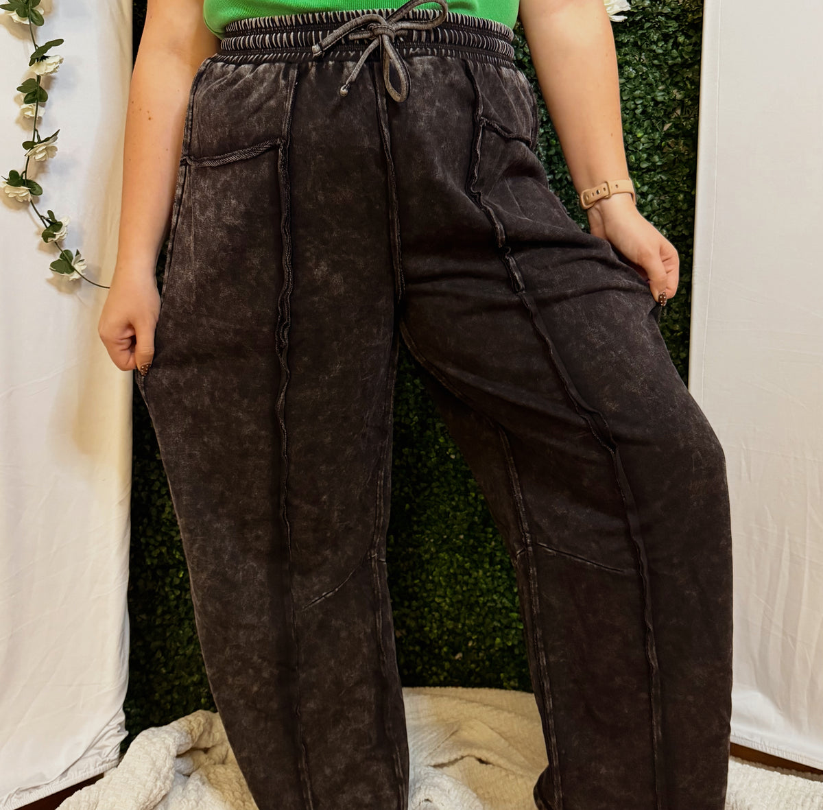 🖤 The On Repeat Barrel Pants